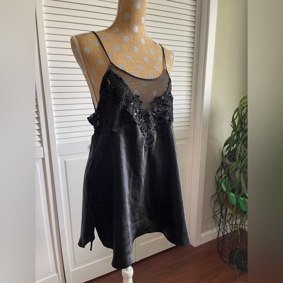 Inner most vintage night dress - Picture 2 of 6